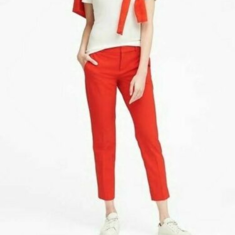 BANANA REPUBLIC AVERY RED  CROP PANT 4L OR 8 S